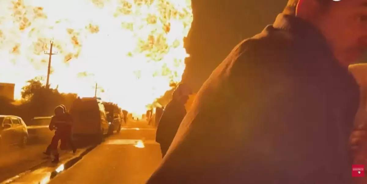 Video: la explosión mortal en una estación de servicio deja dos muertos y decenas de heridos
