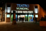Encuentro y función: teatro en la sala Rosita Ávila