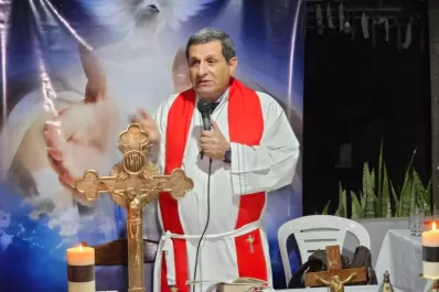 Un cura sancionado dio una misa en su casa: “delito de cisma” en Concepción