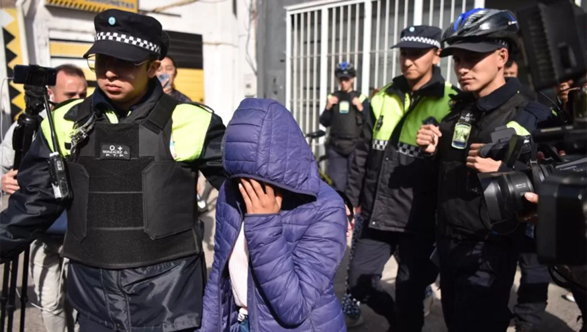 PREVENTIVA. Anahí Serrano estará en prisión durante los próximos 60 días por la investigación que se abrió debido a las amenazas de bomba contra la escuela Juan Luis Nougués.