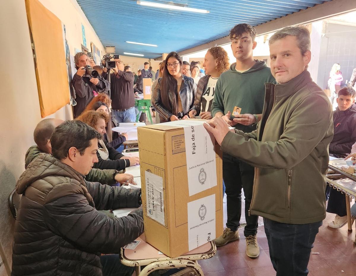 EN LA LISTA CON BULLRICH. El radical Mariano Campero, en las PASO. Foto de Twitter