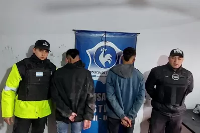 Dos motochorros fueron aprehendidos por vigías en Banda del Río Salí