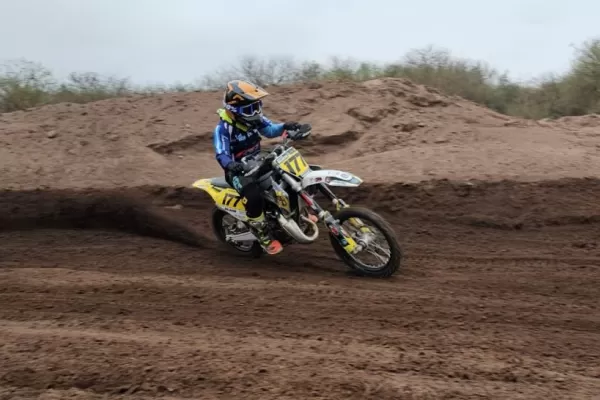 Motocross: Righi y Villagra sobresalieron en Trancas