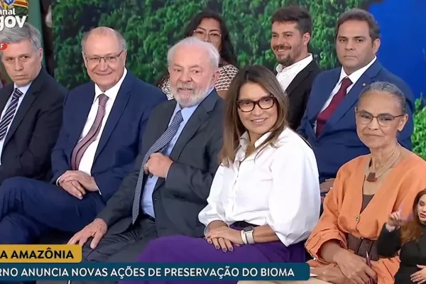 La deforestación de la Amazonia se redujo 70% en agosto, según Lula