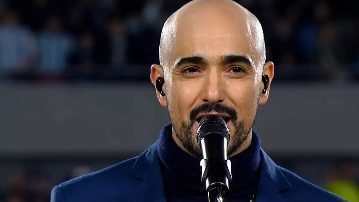 Así fue la emocionante interpretación del Himno Nacional de Abel Pintos en el partido de Argentina