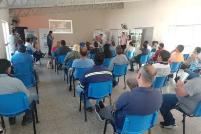 El Senasa lanza la “Patrulla HLB” en las escuelas rurales