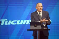 El editorial de Federico van Mameren: Manzur no sabe bien para dónde ir