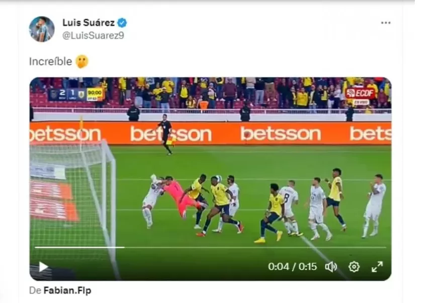 Luis Suárez, furioso tras el penal que no le dieron a Uruguay