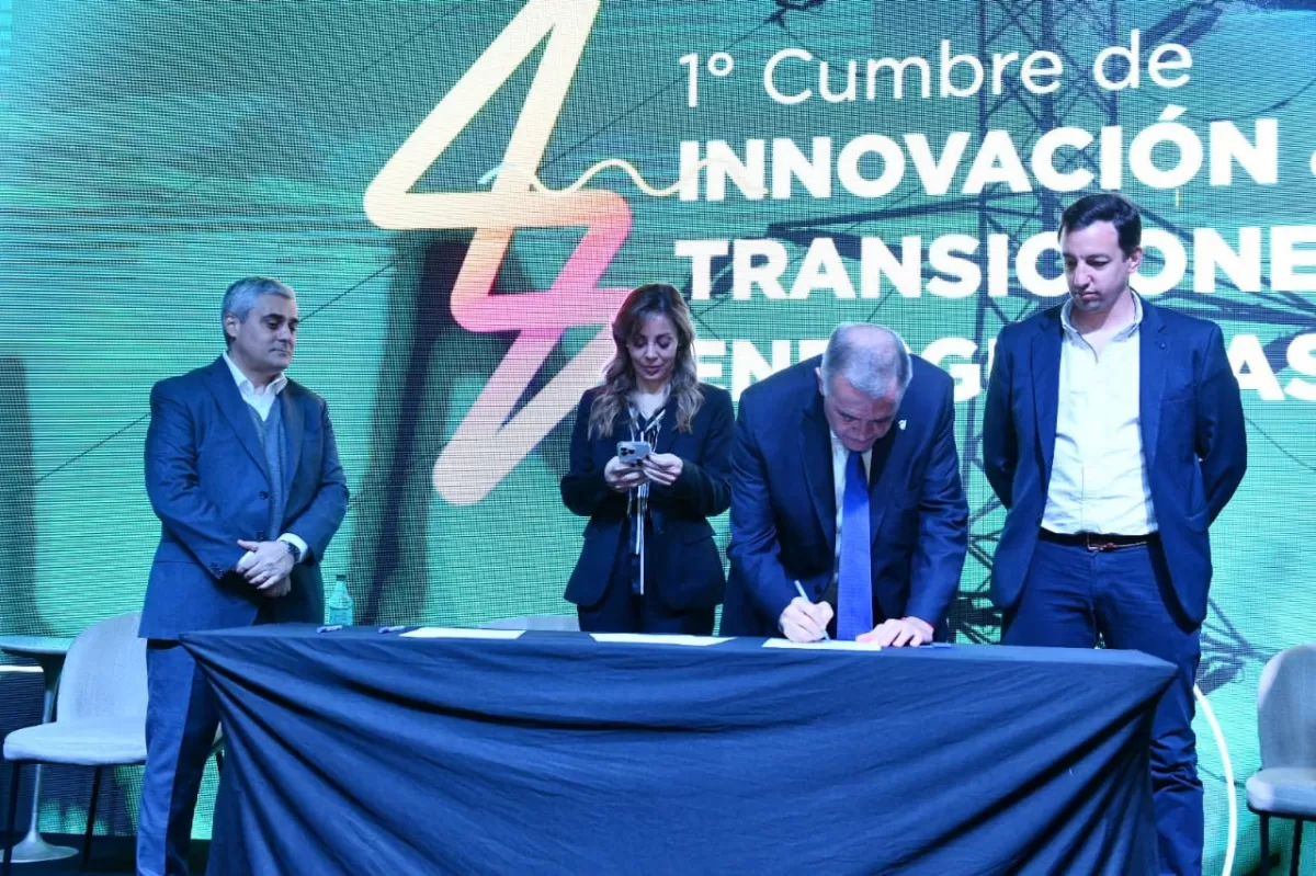 FIRMAS. Acuerdos entre la Provincia y Nación. PRENSA OFICIAL