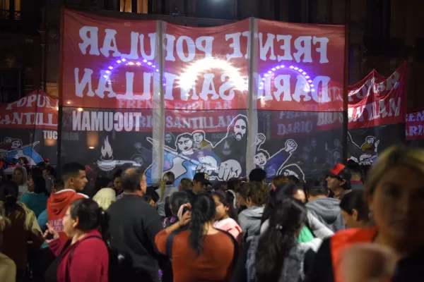 Caos vehicular en el microcentro por una protesta de organizaciones sociales