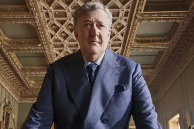 Stephen Fry, narrador de Harry Potter, denuncia que una IA le robó la voz