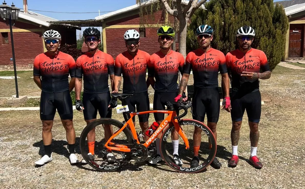 El Tour 2023 Copa Gobernador Ricardo Quintela de ciclismo se puso en marcha hoy en Chilecito