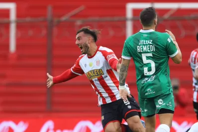 Barracas Central le ganó a Banfield con un golazo de Alexis Domínguez