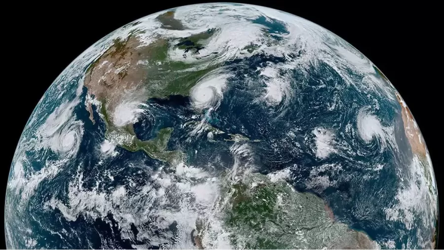 El eje terrestre está más inclinado