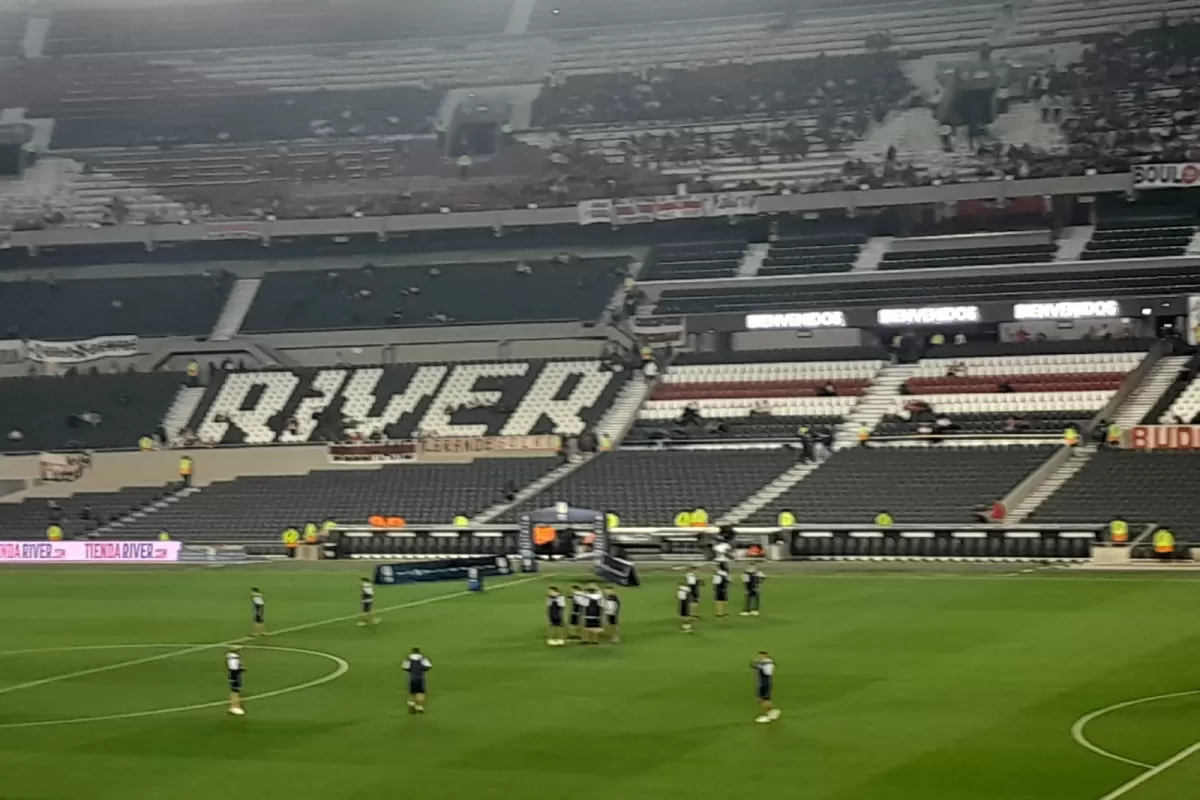 El plantel “decano” ya se encuentra en el estadio Monumental de Núñez