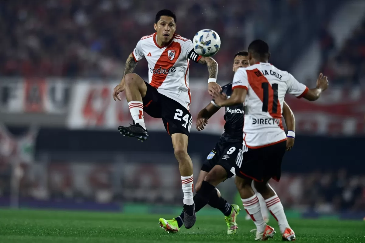 Video: ¿Te parece bien anulado el gol de River ante Atlético Tucumán?