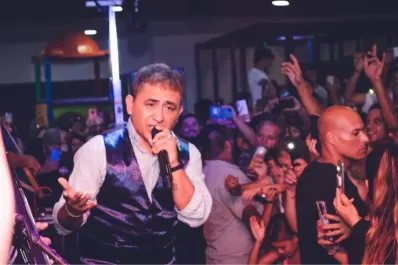 En un accidente de tránsito, murió Huguito Flores, conocido cantante tropical