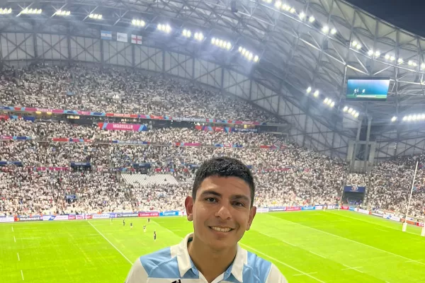 La travesía de un tucumano que viajó al Mundial de Francia para alentar a Los Pumas