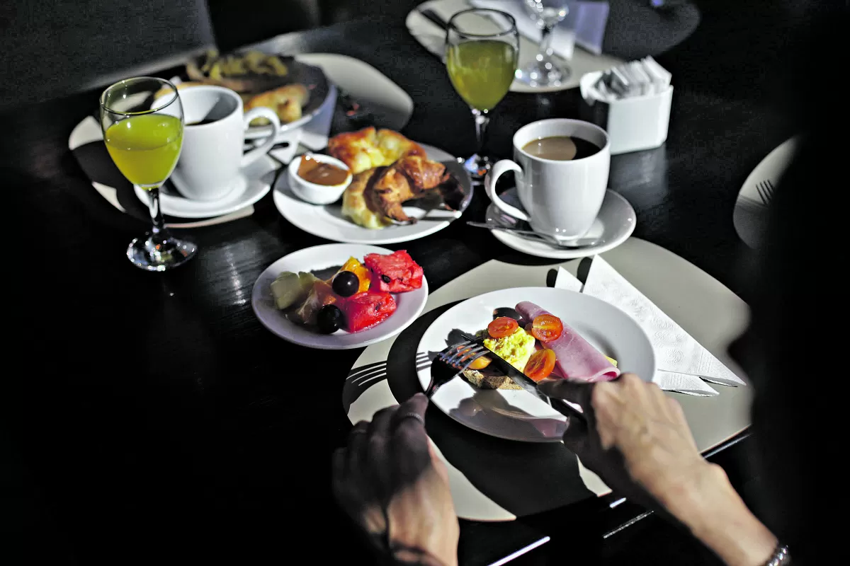 Esta primavera, desayuná o merendá en la terraza al aire libre de Mora Bistró