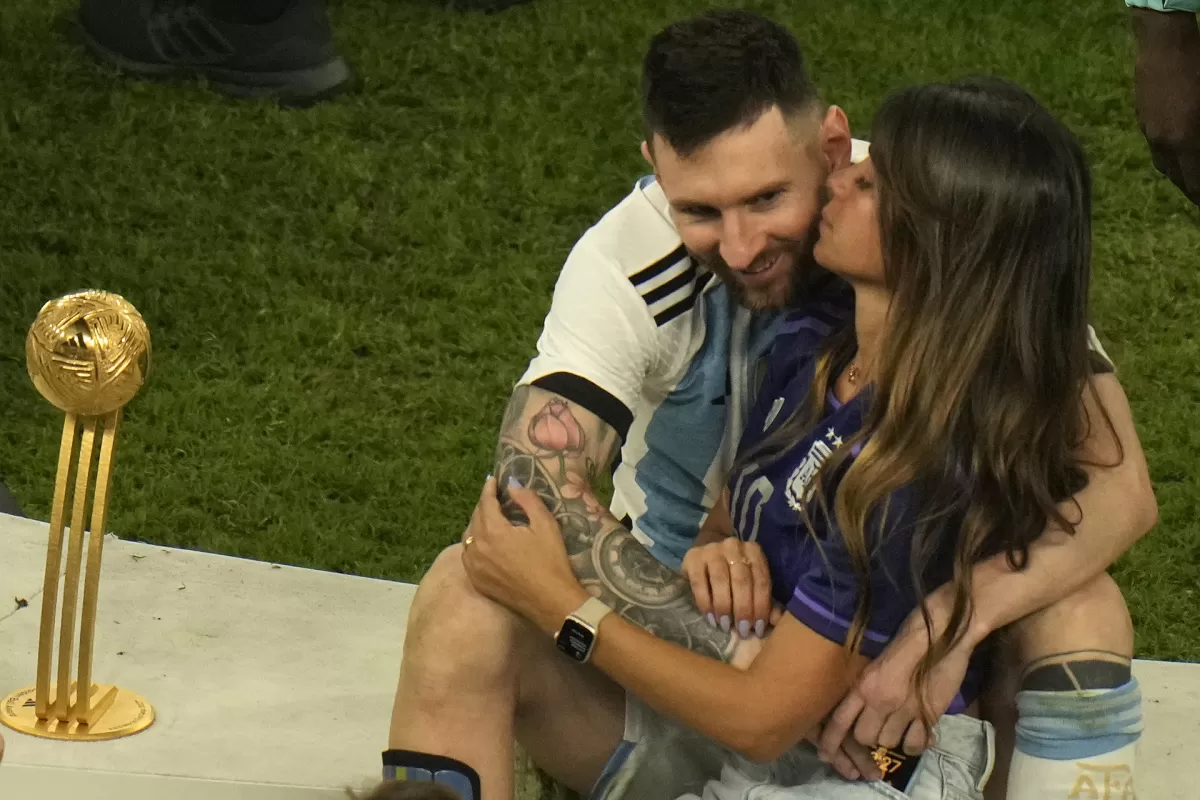 Una tiktoker plantea que Messi debería ser el ejemplo de todo hombre que quiera estar de novio