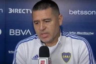 Enojado por la derrota ante River, Riquelme fue al vestuario a hablar con el plantel
