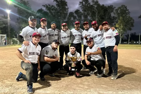 Softbol: Indios y Vikingos campeones del anual