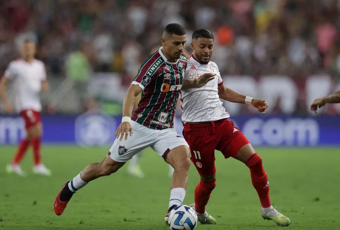 Fluminense e Inter de Porto Alegre igualaron 2-2