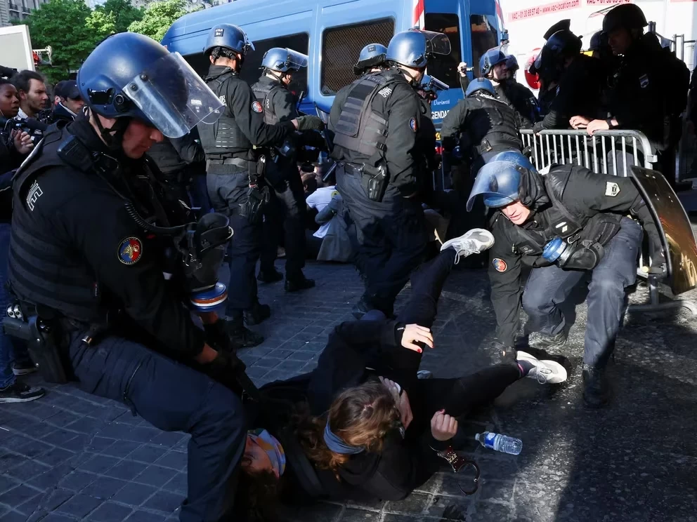 BRUTALIDAD. El último hecho de violencia policial, en junio, desató una oleada de protestas y de más represión.  