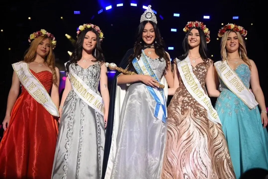 JOSEFINA ASTORGA. Es la primera tucumana en convertirse Reina de los Estudiantes.