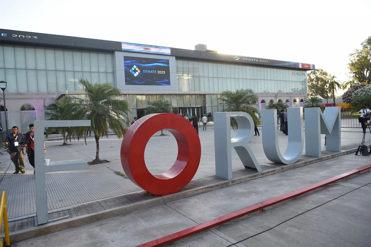 FORUM. El lugar donde se realiza el debate presidencial. LA GACETA/FOTO DE DIEGO ARÁOZ 