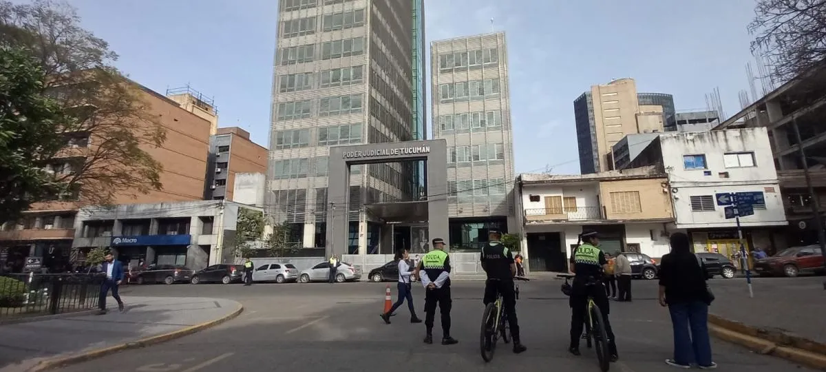 Evacuaron otra vez el Palacio de Tribunales por una amenaza de bomba