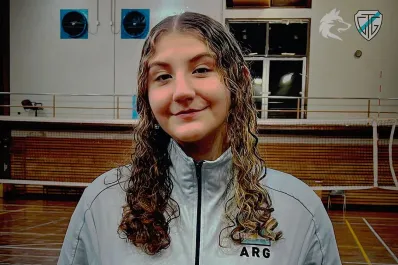 Título con tonada tucumana