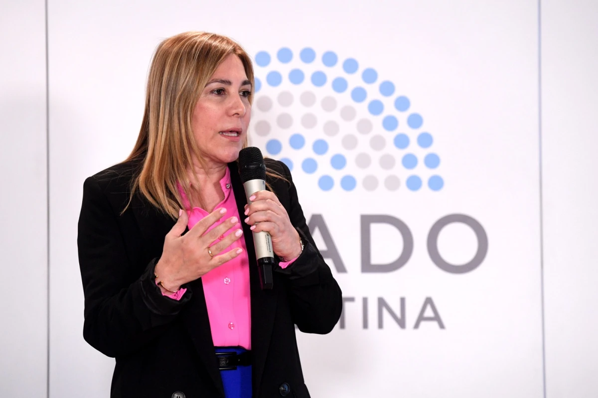 SENADORA. Beatriz Ávila. 