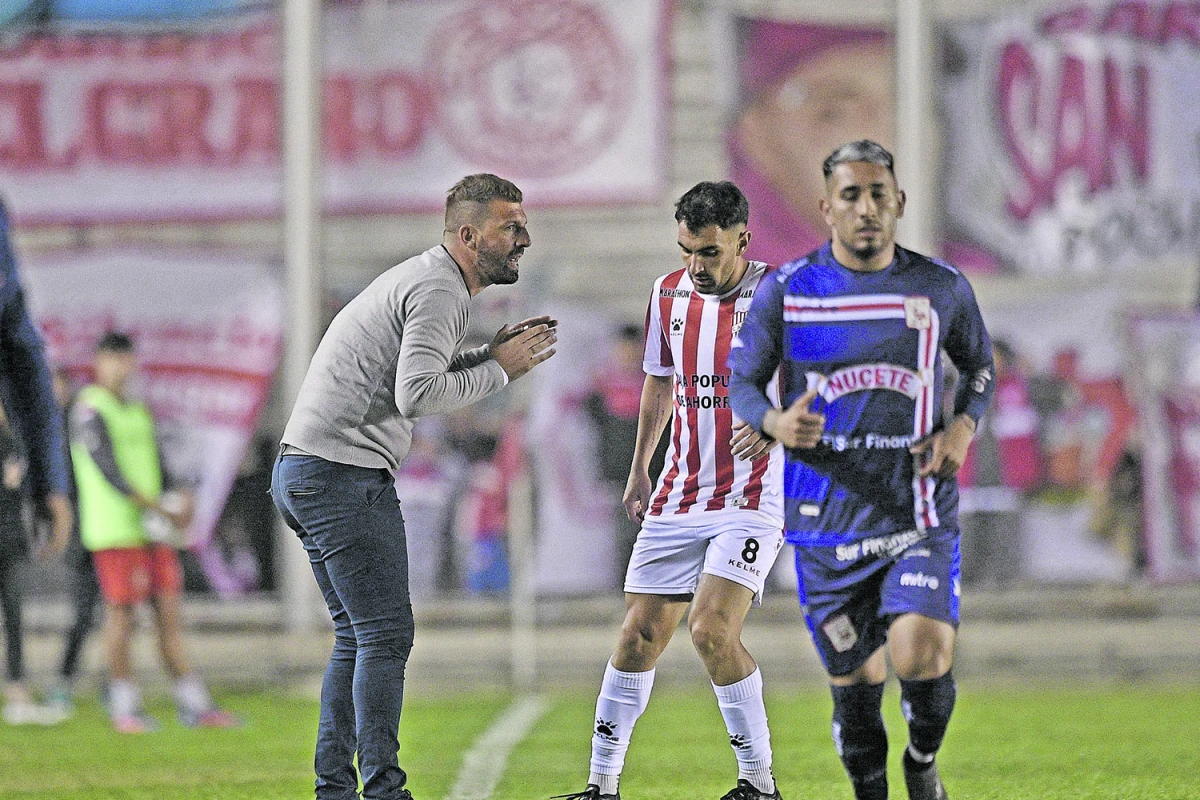 En San Martín de Tucumán hubo malestar por los fallos del juez y por el resultado