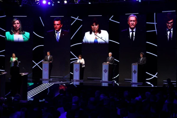 Debate de candidatos presidenciales: “Se mantuvieron en el statu quo”