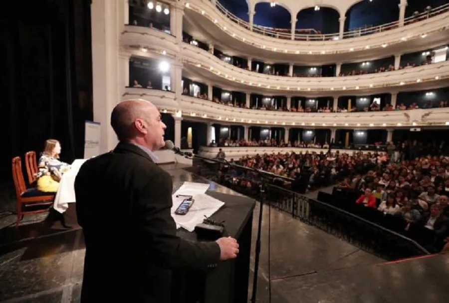  El ministro de Educación, Juan Pablo Lichtmajer, durante las jornadas. 