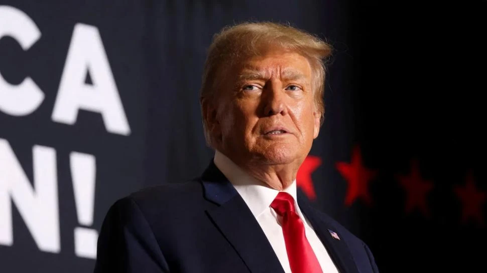 BENEFICIOS. El ex presidente ocultó información a las aseguradoras.  