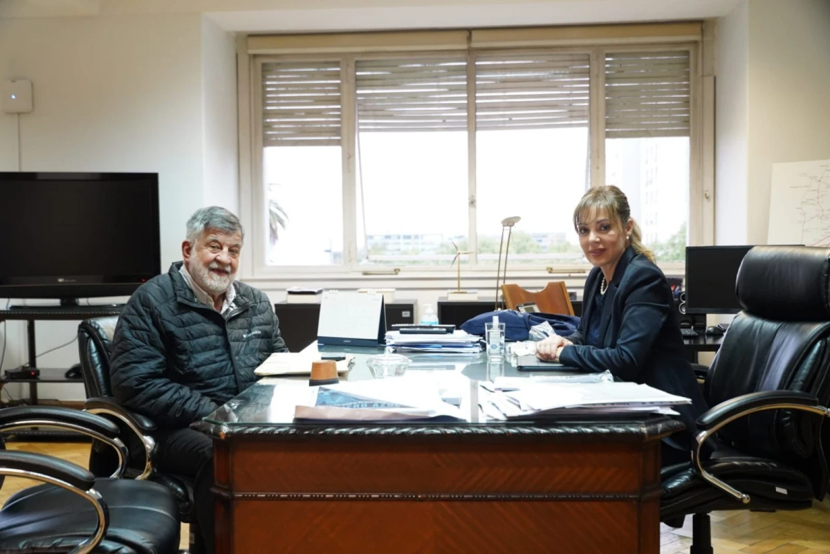 ENCUENTRO. Jorge Rocchia Ferro se reunió con Flavia Royon.