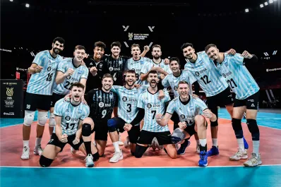 Triunfo clave de Argentina en el Preolímpico de vóley