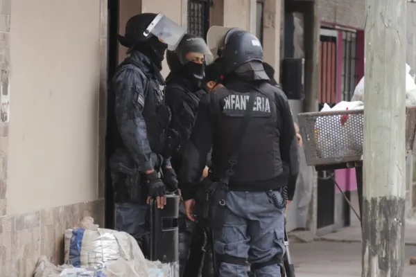 Aprehendieron a un hombre por las amenazas de bomba en la Casa de Gobierno y tribunales