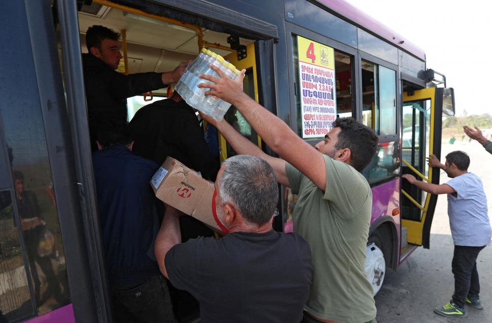 Armenia: la caída de un país y más de 100.000 refugiados