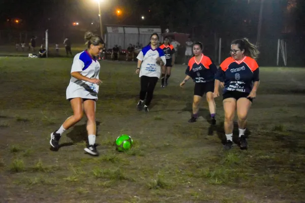 Con goles y gambetas, las damas llevaron el mensaje de la donación de órganos
