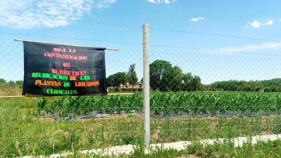 RECHAZO A LA INSTALACION. Los pobladores de la localidad piden que trasladen la obra a otro lugar. as dfasdfasdfasdf