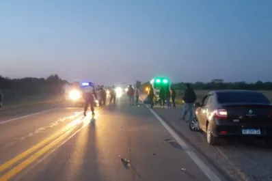 En la ruta 157 murió un joven de 20 años en un accidente entre dos motos y un auto