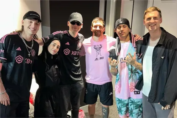Messi recibió a Bizarrap, Nicki Nicole, Duki, Louta y Peso Pluma: el regalo que les hizo Leo