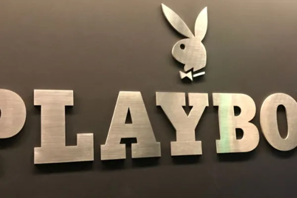 Playboy puso fin al contrato de una reconocida actriz porno tras su apoyo a Palestina