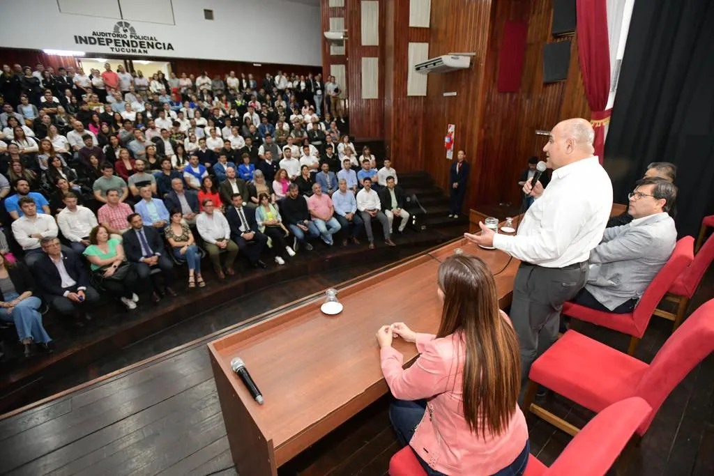 Manzur: “el Estado tiene un rol central en la seguridad y no puede delegarlo