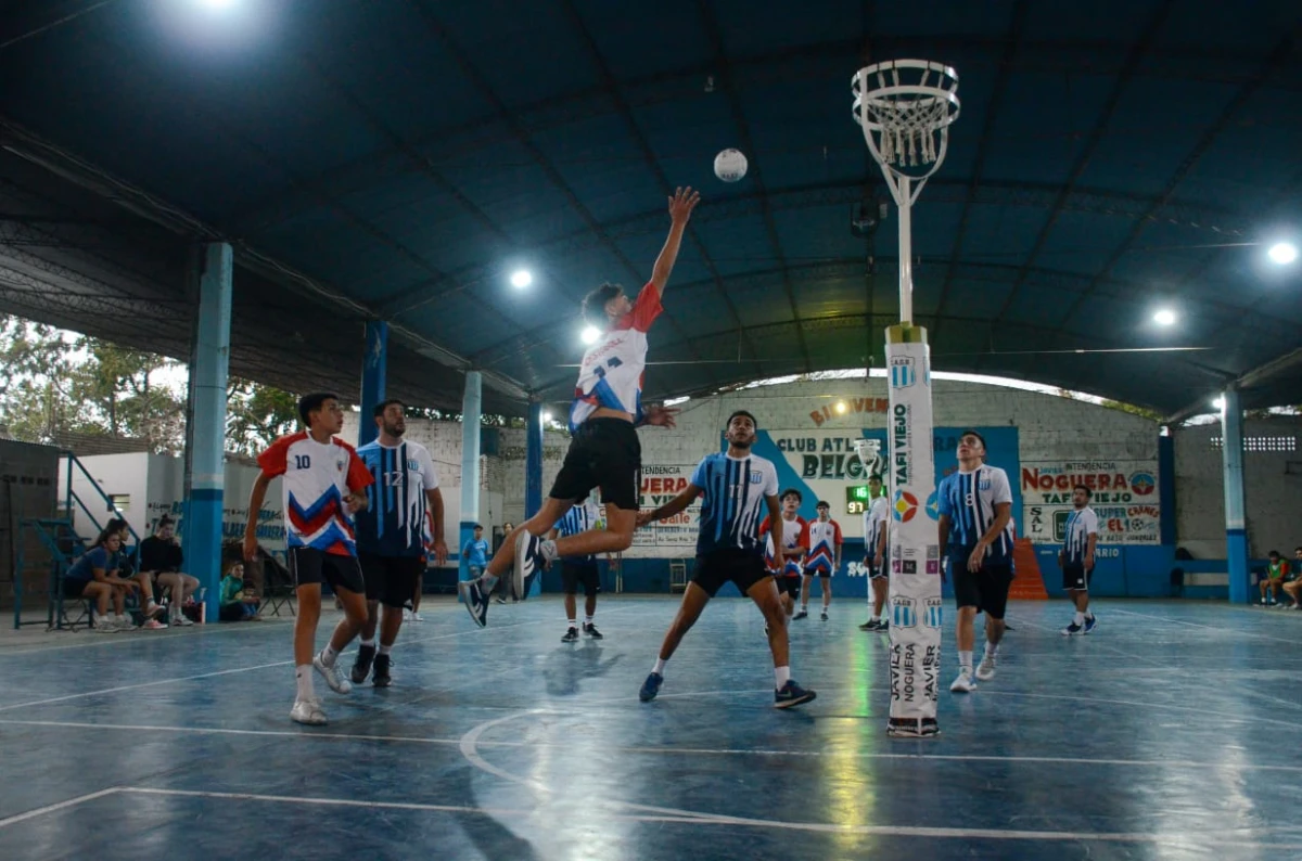 INTERESANTE. La propuesta de ver lo mejor del cestoball del país está hecha en Tafí Viejo.