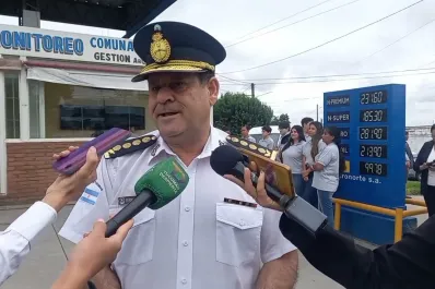 Albañiles de la Policía construyen la casa del jefe de la fuerza en El Cadillal