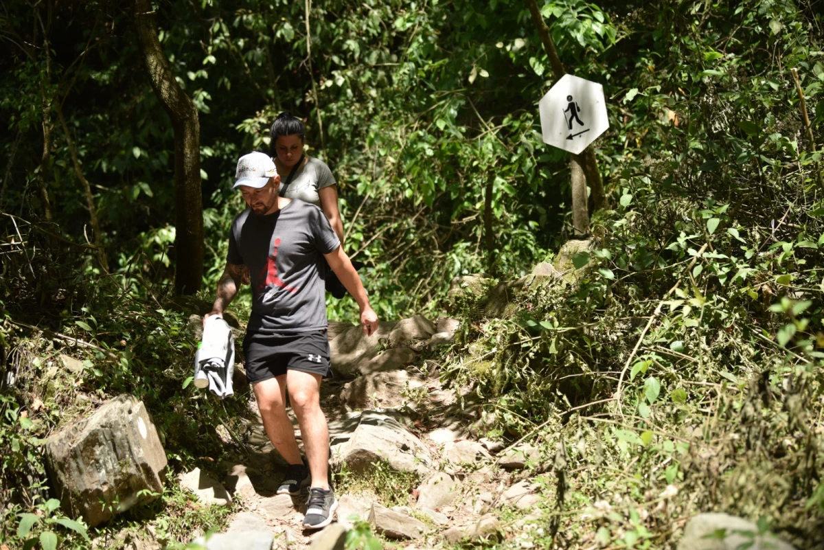 Anuncian que hasta fin de año construirán dos baños en los senderos de San Javier